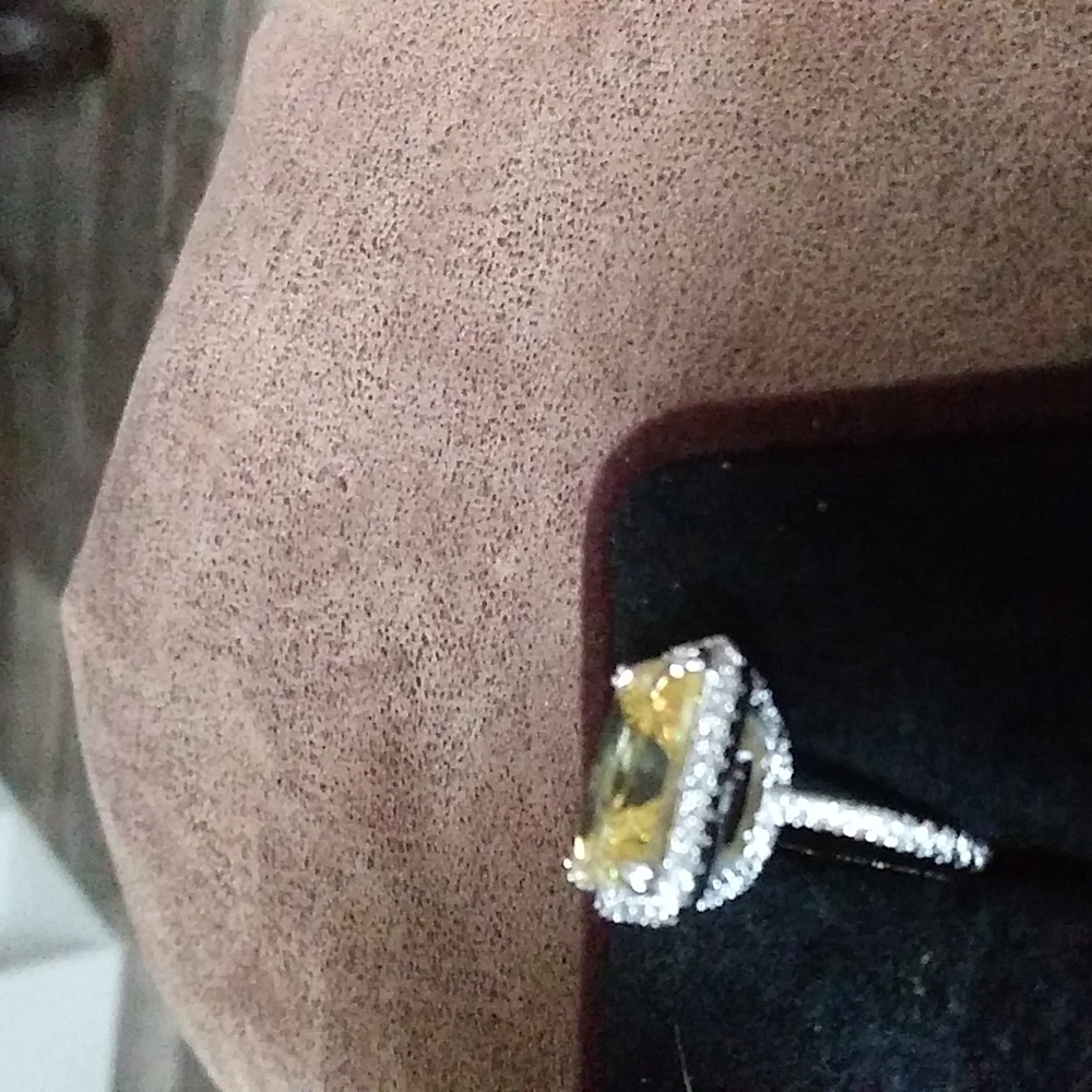 Ring - Picture 2 of 3